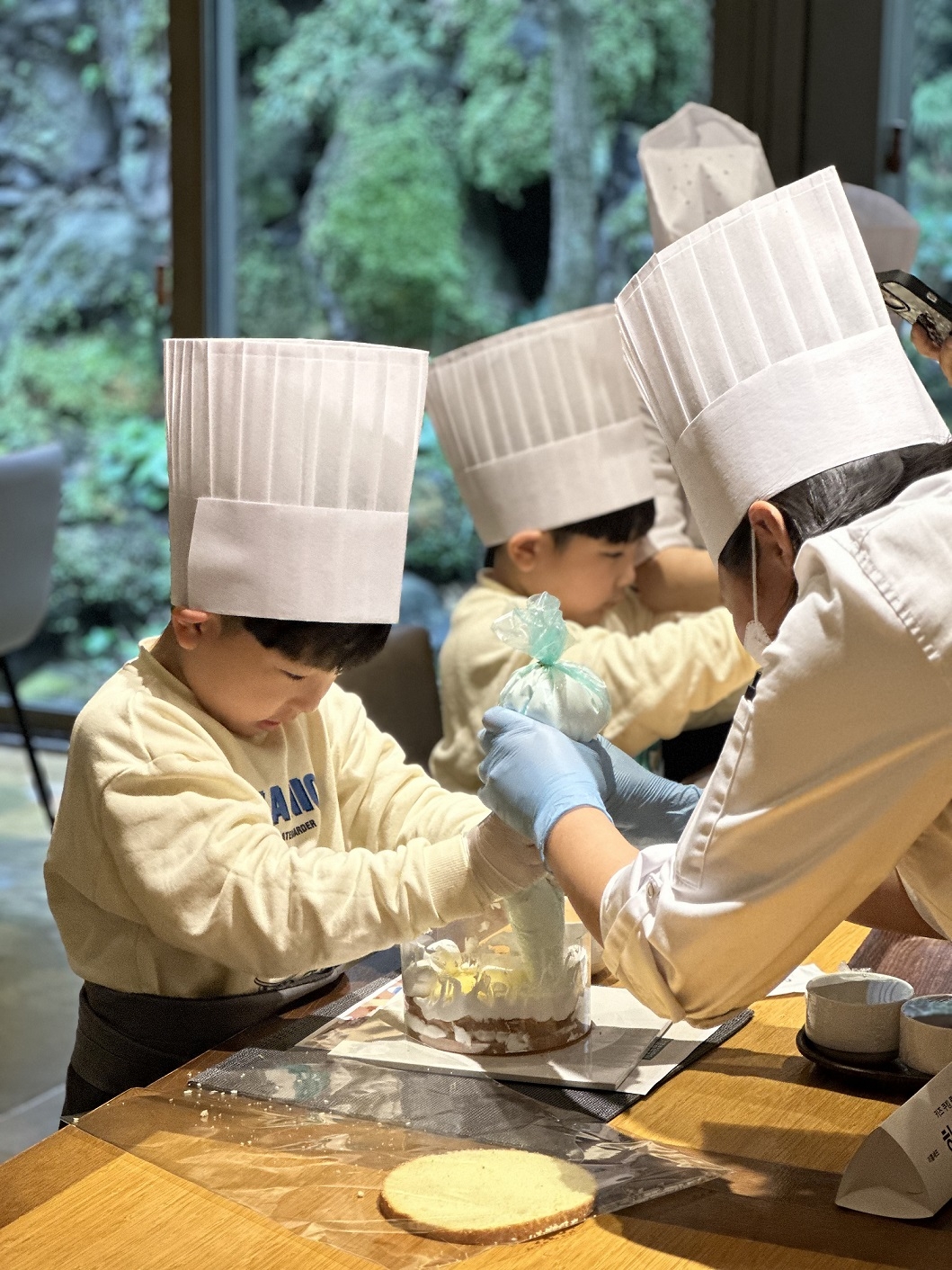 Promotional image for Mini Cake Making Class (GLAD Hotels)