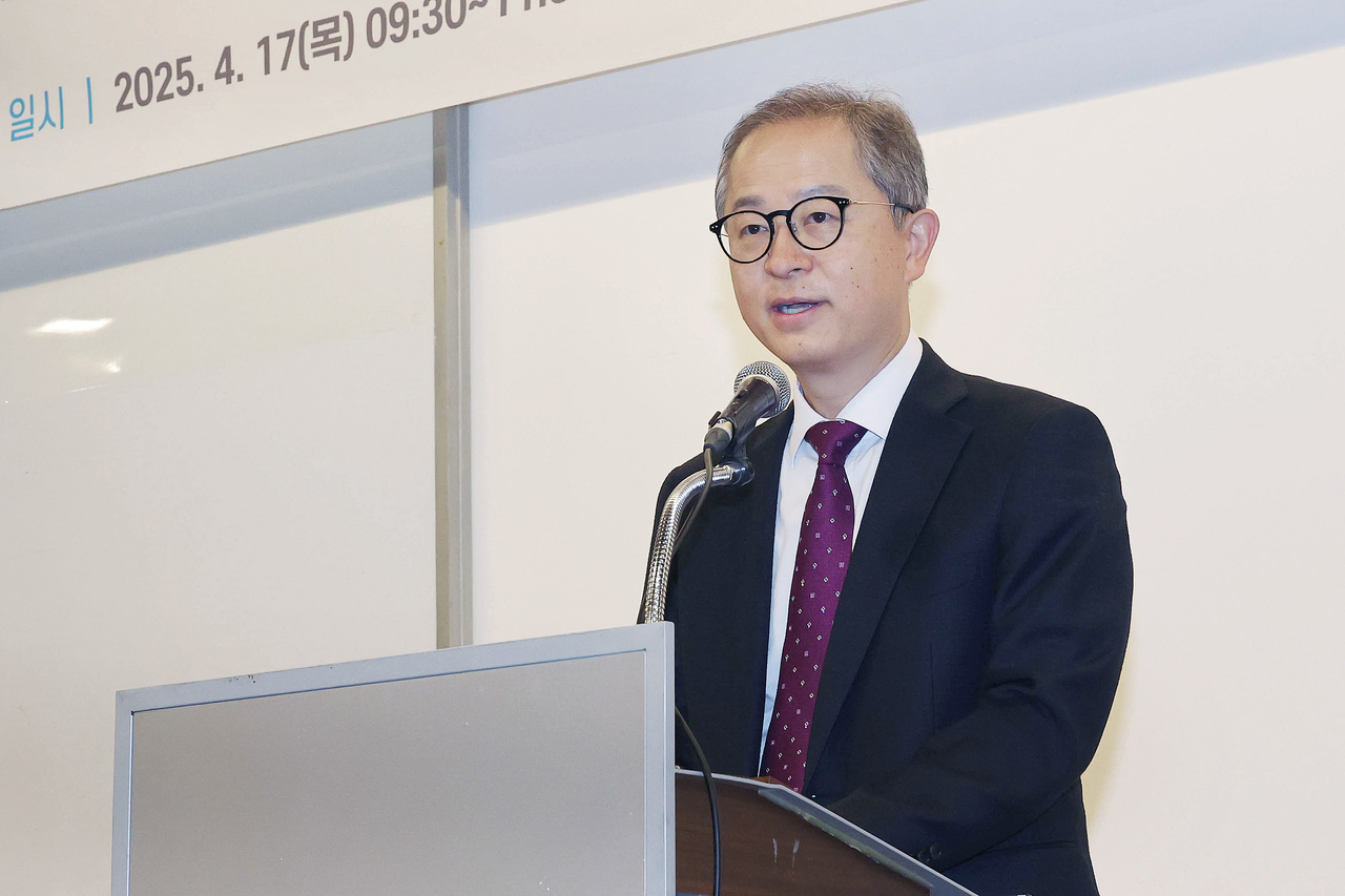 이승렬 산업통상자원부 산업정책실장이 17일 서울 중구 대한상공회의소에서 열린 ‘제1차 산업AI 전략 세미나’에서 인사말을 하고 있다. ［산업통상자원부 제공］