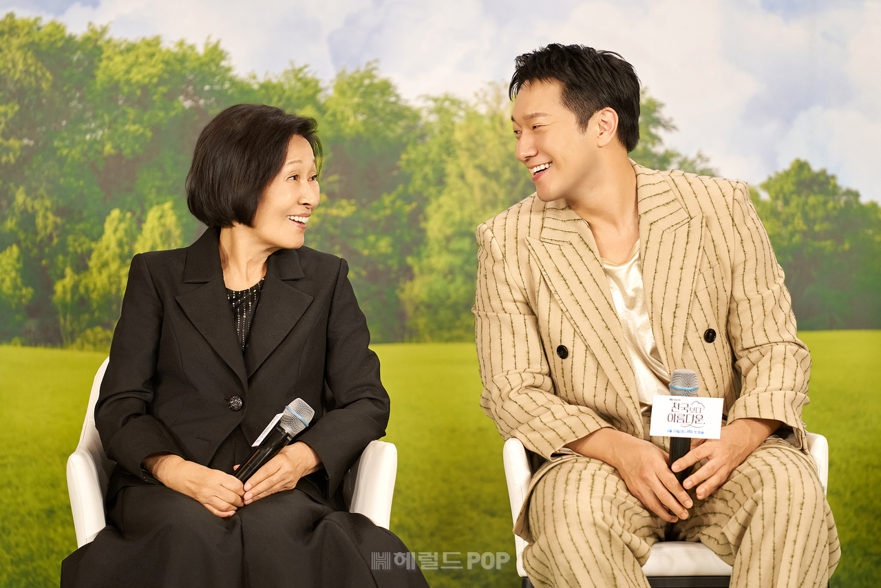김혜자, 손석구/사진제공=JTBC