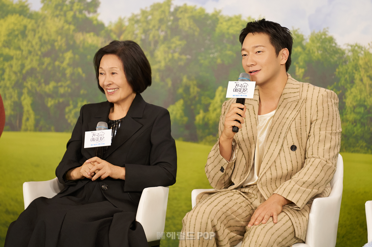 김혜자, 손석구/사진제공=JTBC