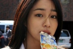 “두번 출산하고 시력 잃었어요”…유명 女배우의 깜짝 고백, ‘출산 후유증’ 토로