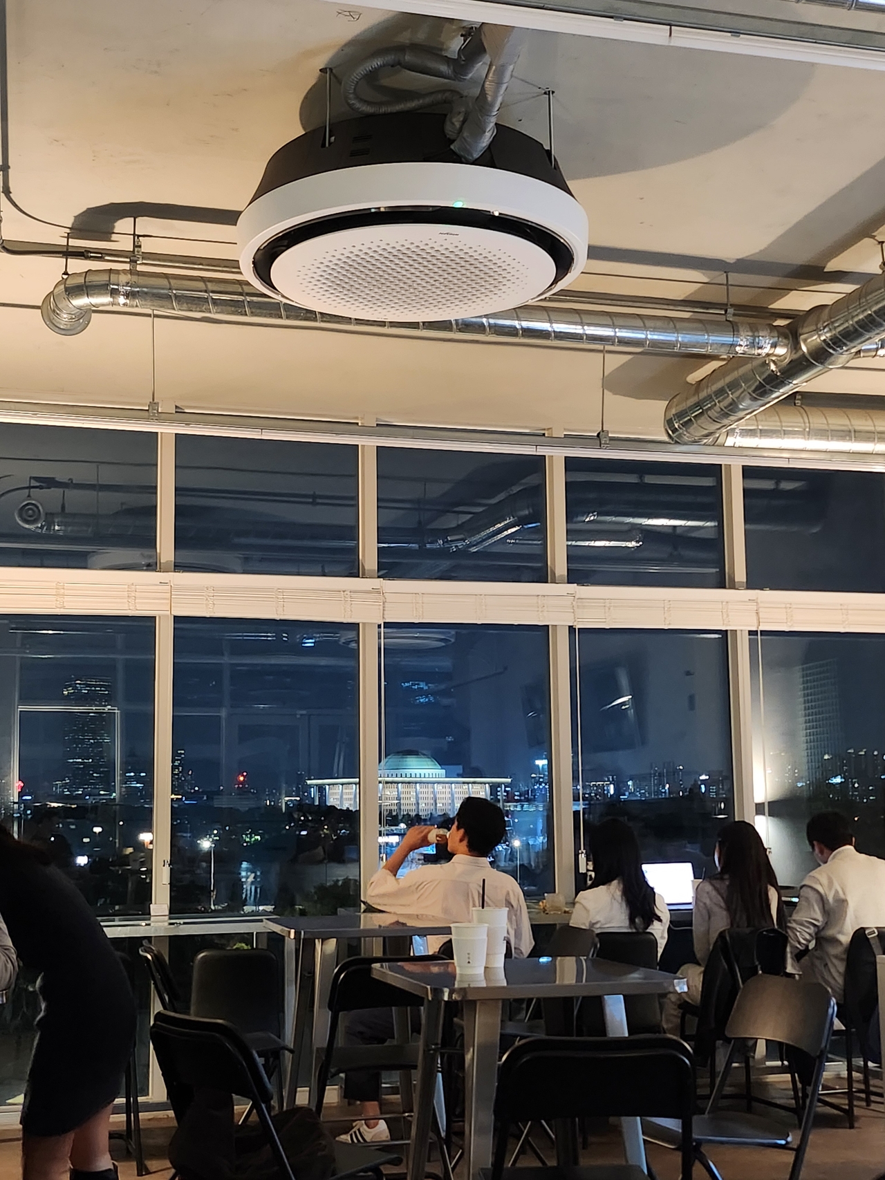 Cafe Blurr (Lee Jung-youn/The Korea Herald)