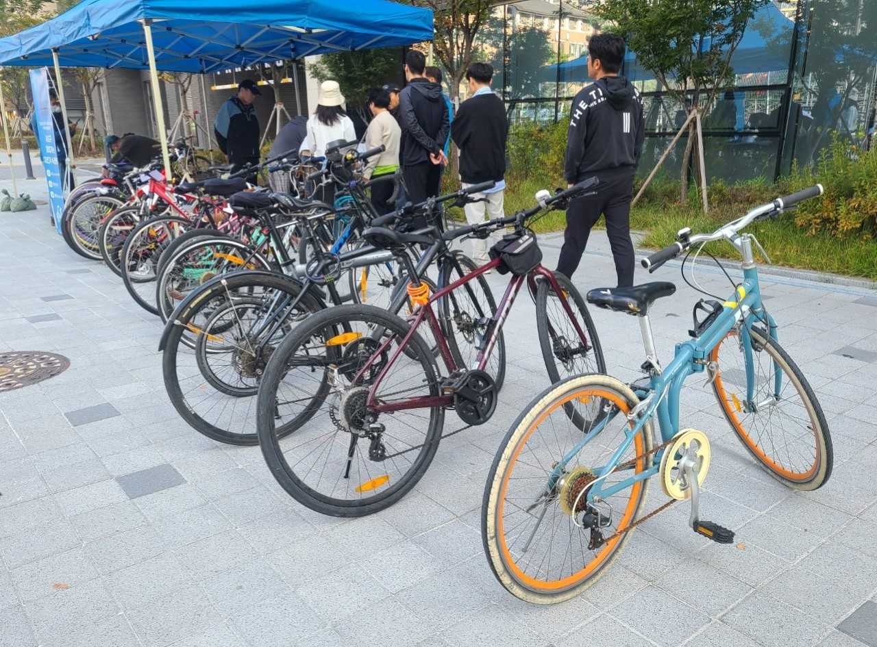 찾아가는 자전거 수리센터. [서초구 제공]