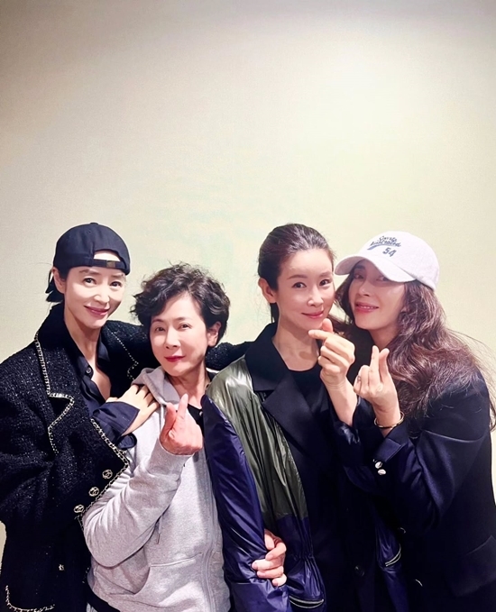 사진=송윤아 채널