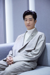 유명 연예인이 겨우 말렸다…검찰, 경비원 무차별폭행 배달기사 기소