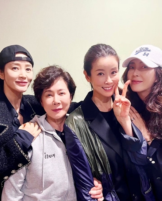 사진=송윤아 채널