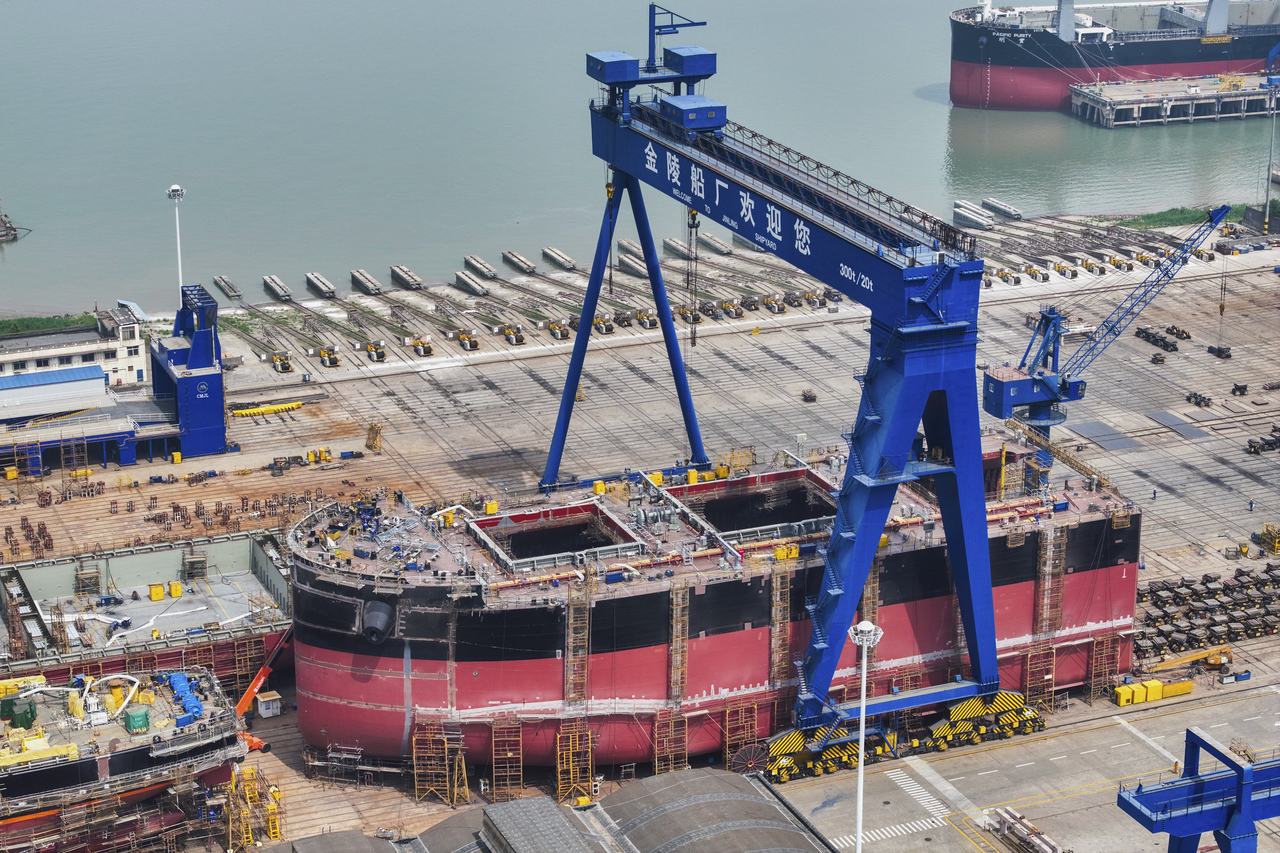 A ship is under construction at the Jinling Shipyard in Nanjing in eastern China's Jiangsu province on April 11. (AP - Yonhap)