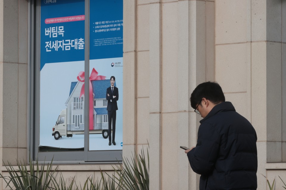 금리인하 임박 ‘변동금리’, ‘고정금리’ 뭐가 유리? [머니뭐니]