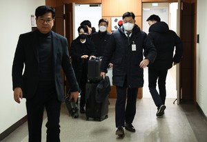 경찰, 이상민 전 장관 소환…언론사 단전·단수 의혹 조사 [종합]