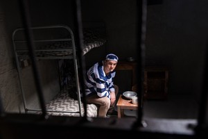 “교도소서 ‘부부관계’ OK, 욕실·침대 완비”…‘애정의 방’ 만든 이 나라, 조건 봤더니