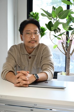 Interview: Director Jang Seong-ho's leap of faith