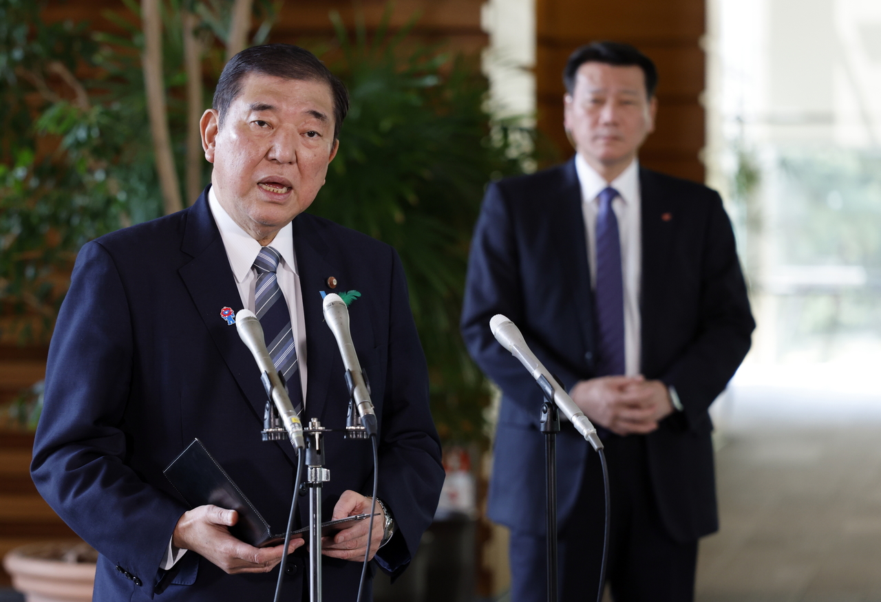 지난 17일 이시바 시게루 일본 총리가 일본 도쿄 총리 관저에서 백악관에서 미국 관세에 관한 장관급 회담을 가진 후 기자들에 발표하는 모습. [EPA]