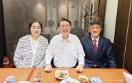 尹은 사저정치…국힘은 탄핵의 바다 ‘허우적’ [이런정치]