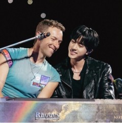 Coldplay’s record-breaking Korea visit thrills fans with jokes, collabs, heartwarming vibes