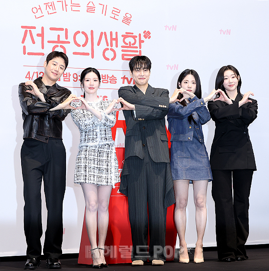 정준원, 고윤정, 강유석, 신시아, 한예지/사진=tvN