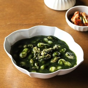 90. Maesaengiguk (seaweed fulvescens soup)
