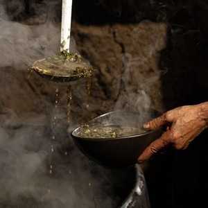 76. Momguk (gulfweed soup)