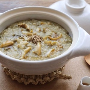 50. Jeonbokjuk (abalone porridge)
