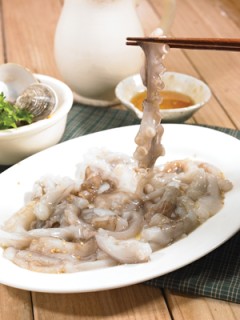 61. Sannakji (live octopus)