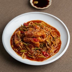 33. Agujjim (spicy braised monkfish with soybean sprouts)