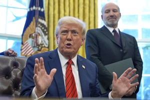 Samsung, Hyundai, Hanwha gave big to Trump's inauguration