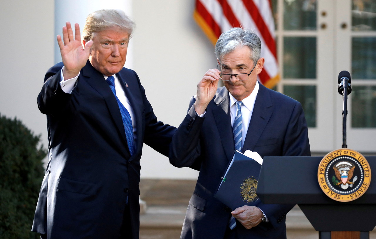 US President Donald Trump (left) gestures with Fed Chair Jerome Powell at the White House in Washington on Nov. 2, 2017.   Reuters-Yonhap