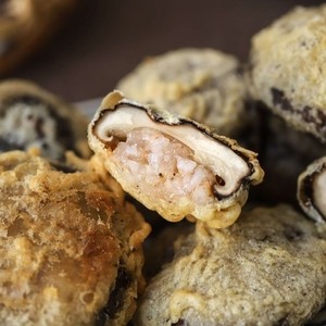 Shiitake mushroom and shrimp tempura