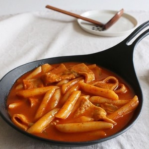 Spicy tteokbokki (with soup)