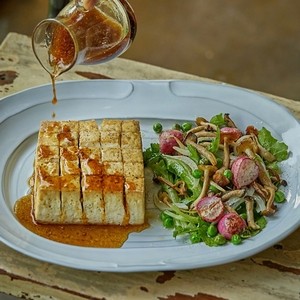 Tofu mushroom salad