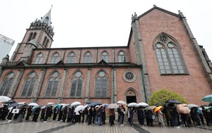 Koreans mourn Pope Francis, look back on his Korea legacy