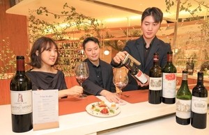 “200만원대 최고급 ‘5대 샤토’ 한잔씩” 현대百 ‘프리미엄 글라스와인바’ 오픈
