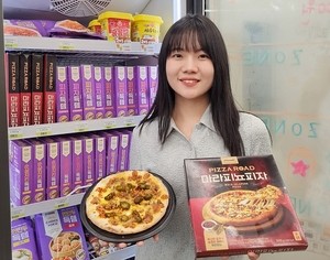CU “30년만에 피자가 만두 눌렀다”…냉동 간편식 ‘지각 변동’