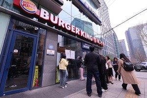Over 81% of coffee shops, 62% of franchise branches have no regular days off: data