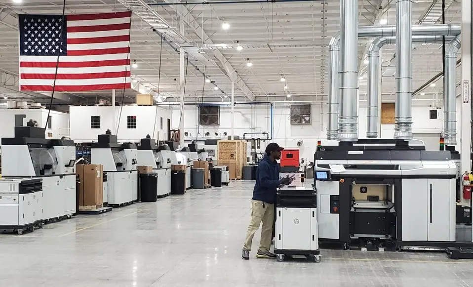 Tariffs and trade policies are putting a spotlight on the advantages of having a geo-flexible manufacturing strategy, which is only really possible with additive manufacturing. American contract manufacturers that specialize in 3D printing, such as Endeavor 3D, are ramping up facilities in anticipation of a rush to manufacturer in the U.S. Endeavor 3D’s large format metal 3D printing facility. [Endeavor 3D]