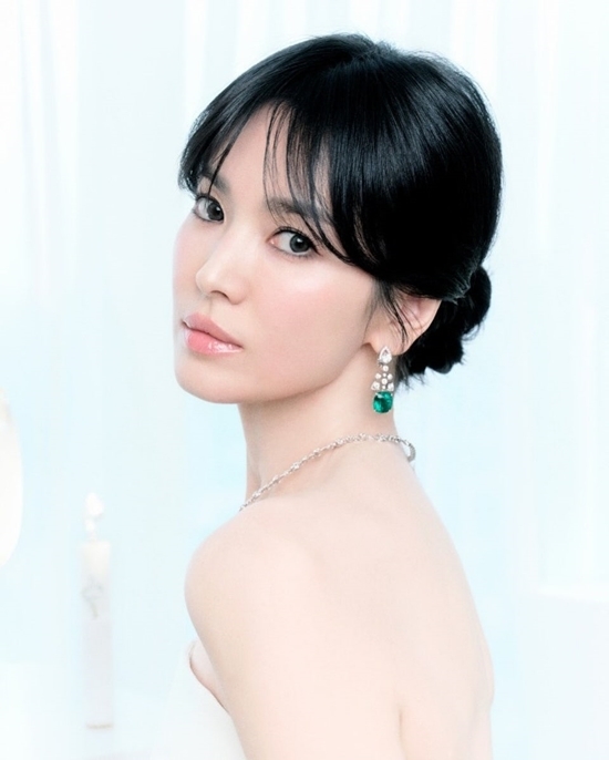사진=송혜교 채널