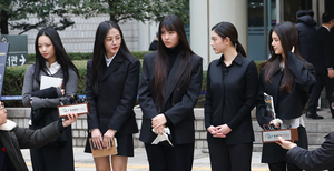 민희진-하이브 분쟁, 벌써 1년…활동중단 뉴진스 운명은?[세상&플러스]