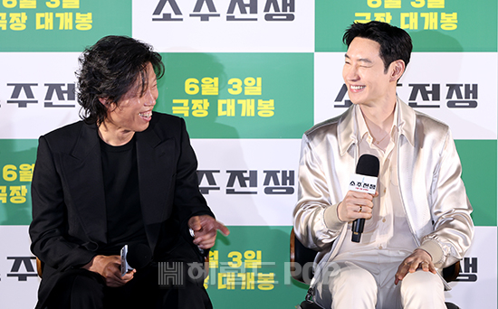 유해진, 이제훈/사진=민선유 기자