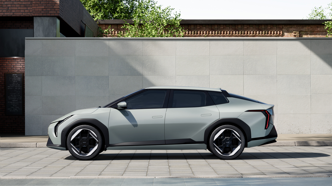 Side profile of Kia EV4 (Kia)