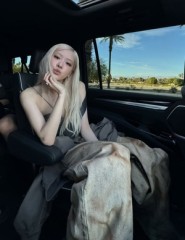 Blackpink’s Rose up for 2 American Music Awards