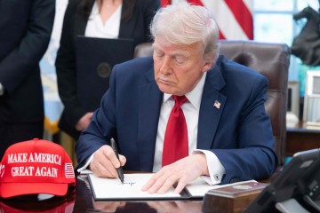 Trump seeks 'fair deal' with China but pathway unclear