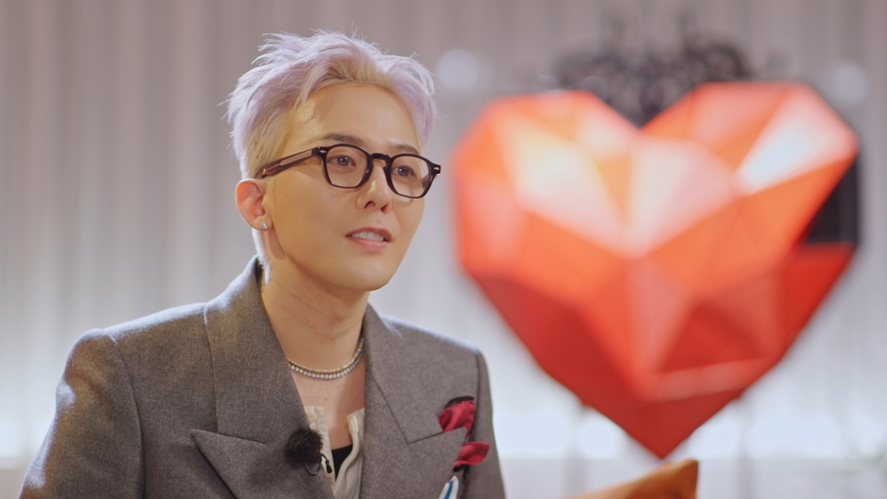사진제공 = TEO(지드래곤 단독 이미지/’굿데이’ 공식 포스터 제공), 소니뮤직코리아(싱글 커버 제공)