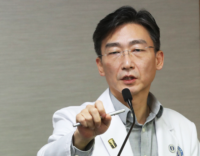 이국종 국군대전병원장. 연합뉴스
