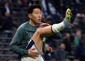 ‘발 부상’ 손흥민, 리버풀전도 빠진다…4경기 연속 결장