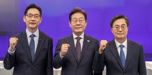 이재명 “정치보복 하면 안 된다는 것 명확…괴롭힐 때 행복하지 않아”[경선후보 토론]