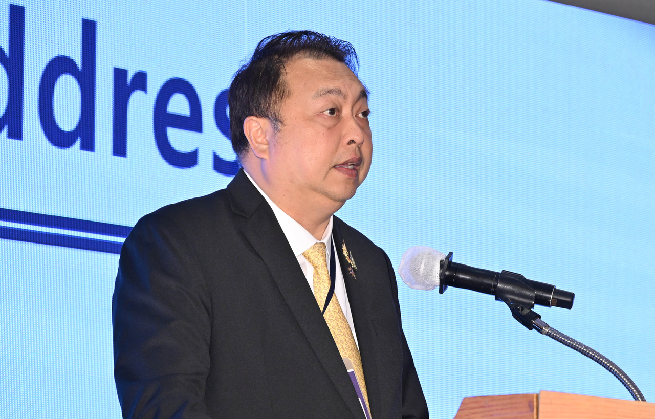 Thailand's Deputy Minister of Commerce Suchart Chomklin delivers his keynote address during the Ignite Thailand-Korea Business Forum held at Lotte Hotel Seoul on Tuesday. (Im Se-jun/The Korea Herald)