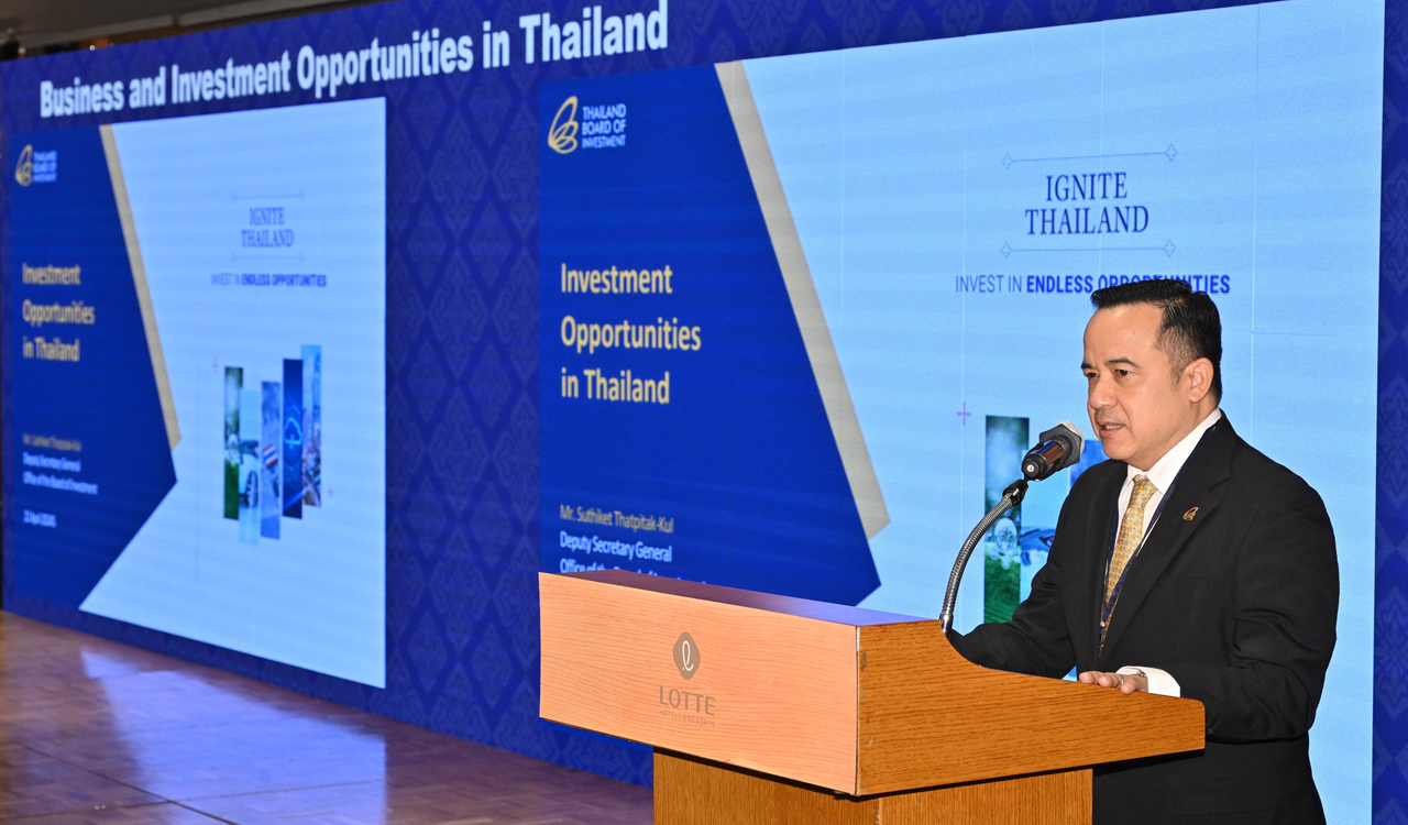 Board of Investment of Thailand's Deputy Secretary-General Suthiket Thatpitakkul delivers his keynote address at the Ignite Thailand-Korea Business Forum held at Lotte Hotel Seoul on Tuesday. (Im Se-jun/The Korea Herald)
