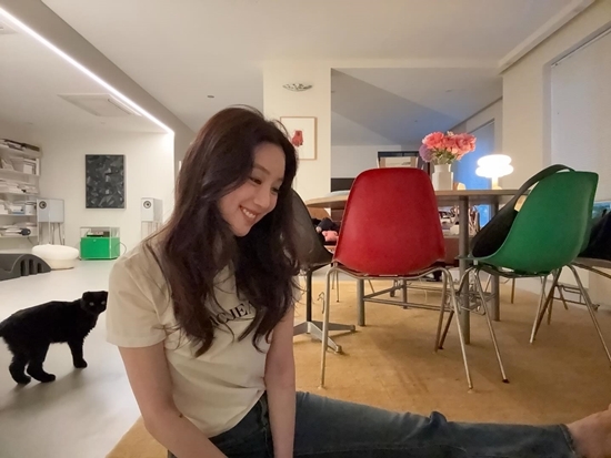 사진=정려원 채널
