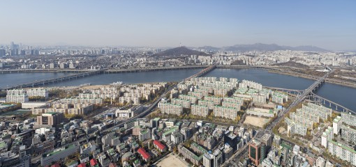 강남구 아파트 평균 매매가, 최초 ‘평당 1억’ 넘었다[부동산360]