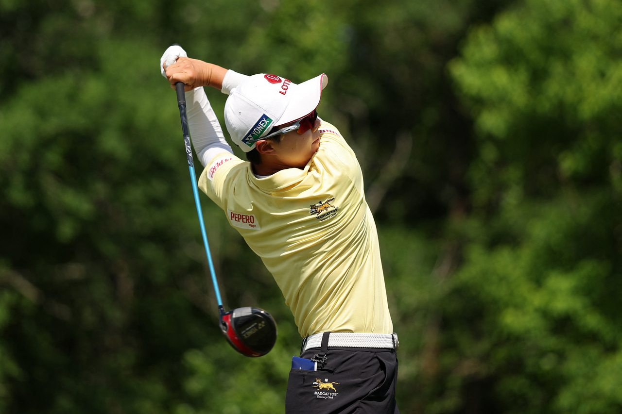 Kim Hyo-joo of South Korea tees off on the 18th hole during the final round of the Chevron Championship at The Club at Carlton Woods in The Woodlands, Texas, on Sunday. (Getty Images)