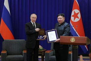 [속보] 北, 러시아 파병 첫 확인 “김정은 명령 따라 참전”